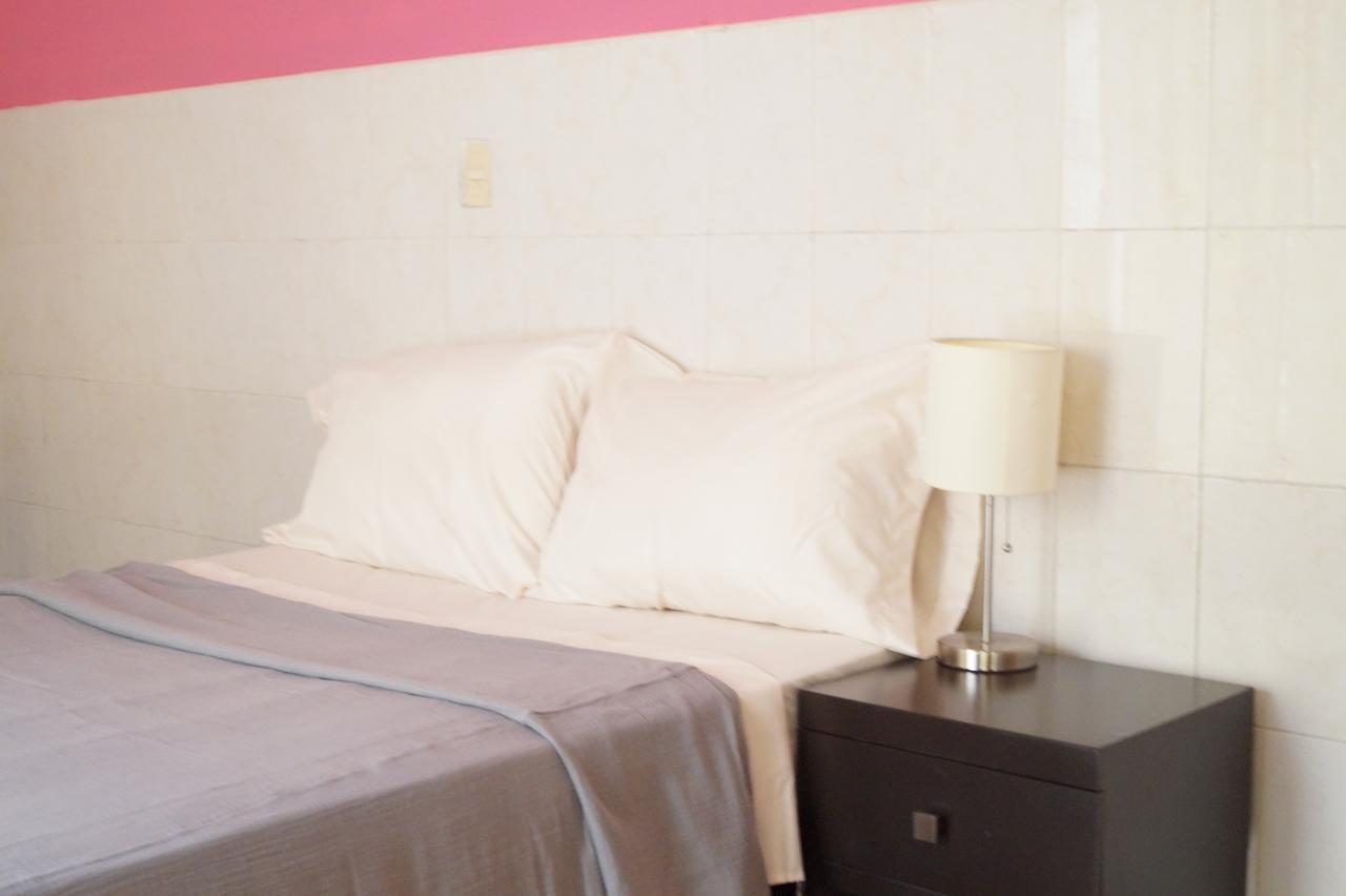 Casa De Los Soles B&B Hostal Tlaquepaque Kültér fotó